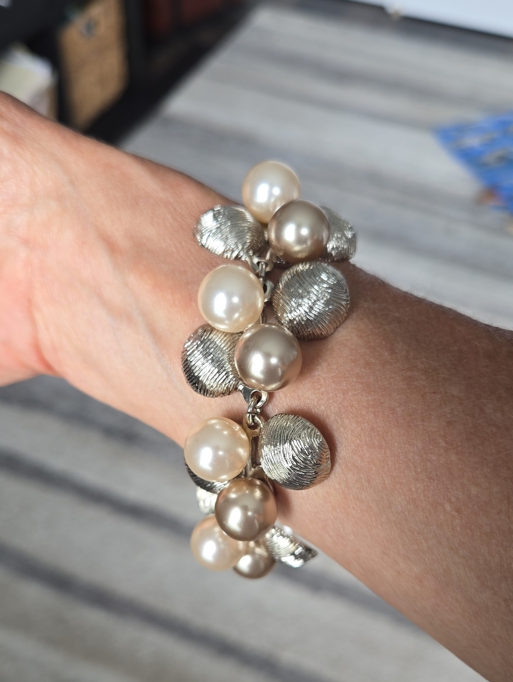 Coast London Chunky Faux Pearl Cluster Toggle Bracelet - Picture 4 of 11